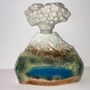 😇Mt Saint Helens Jim Beam Decanter